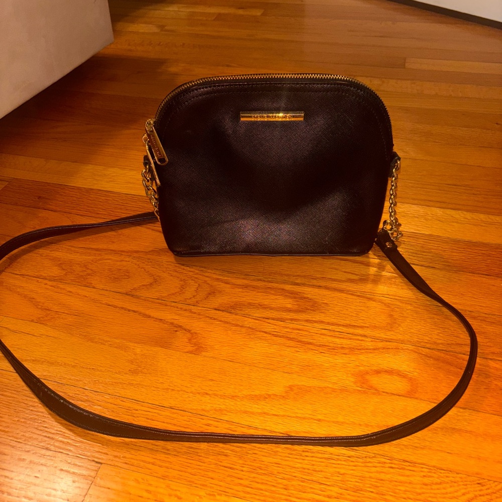 Elegant Black Crossbody Bag